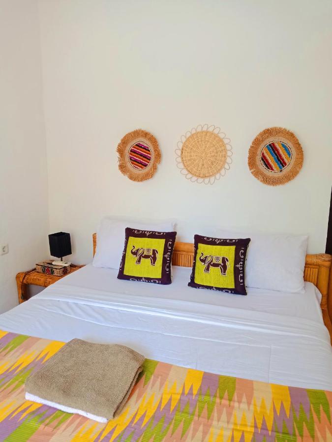 Tropical Garden Inn Batununggul Ngoại thất bức ảnh