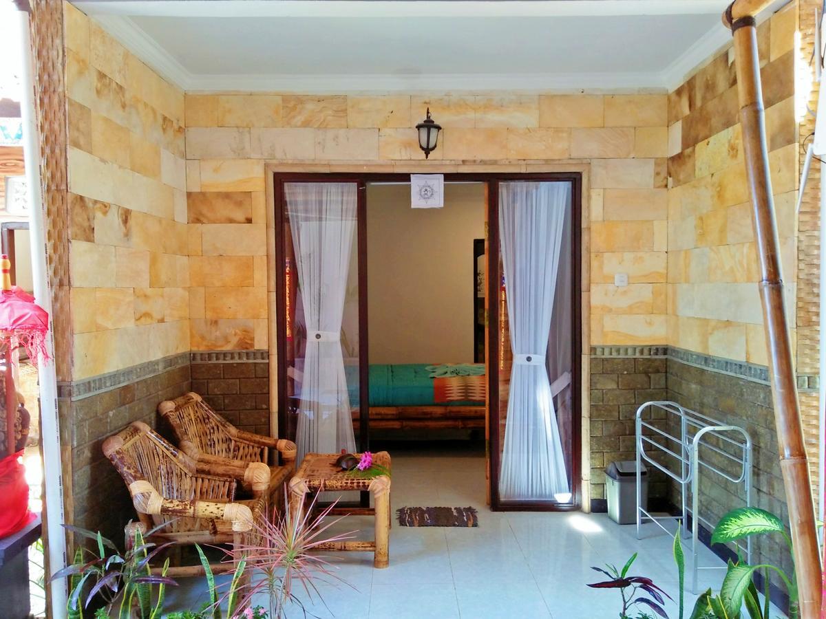 Tropical Garden Inn Batununggul Ngoại thất bức ảnh