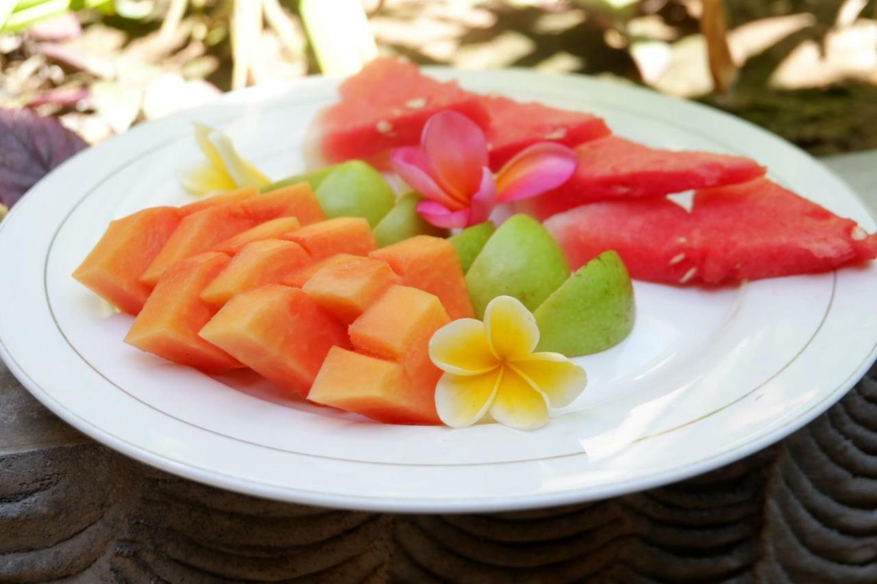 Tropical Garden Inn Batununggul Ngoại thất bức ảnh